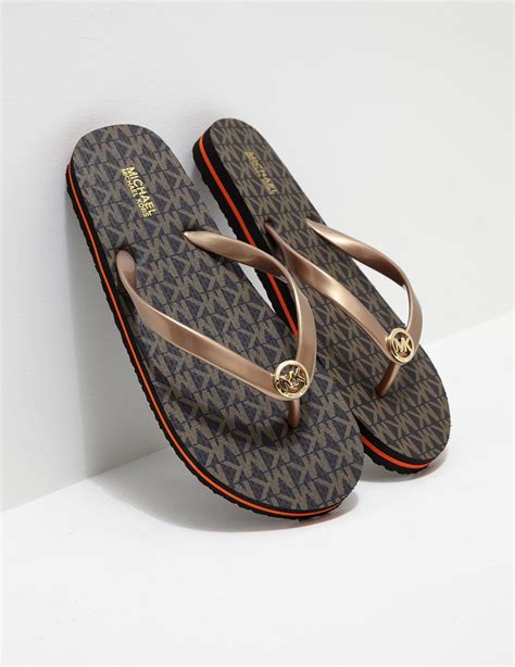 michael kors women's flip flops.